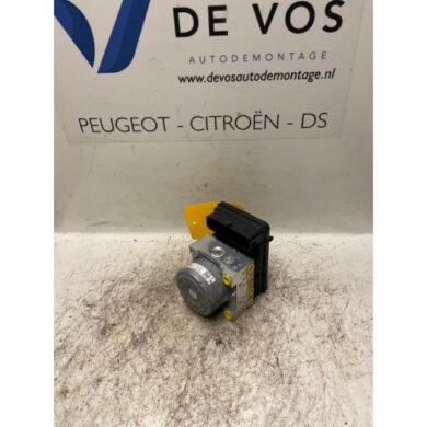 Peugeot 208 1.2 Vti 12V PureTech 100 ABS Pomp HNK 2020 9836178080-1675588880-1682538780