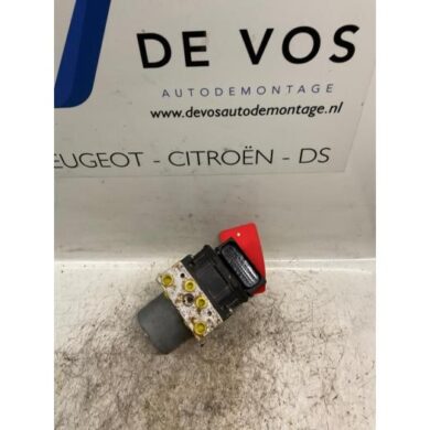 Citroen C8 2.0 16V ABS Pomp RFN 2004 454158