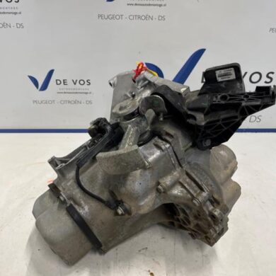Opel Corsa 1.2 12V 75 Versnellingsbak HMH-HM05 2024 9845215880-9844041580 20XY04