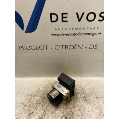 Citroen C3 1.4 HDi ABS pump 8HR 2011 4541SA-4541SC