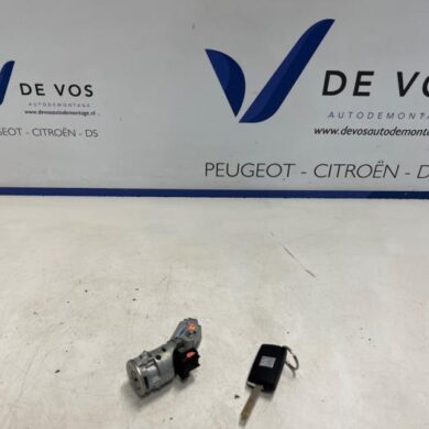 Citroen C3 1.4 Ignition lock + key 2006 4162FP