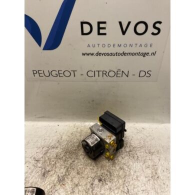 Peugeot 207  ABS pump 8FP-8FP8F01 2012 4541S8