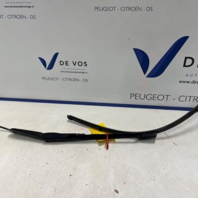 Peugeot 508  Ruitenwisserarm voor 2024 9823606980