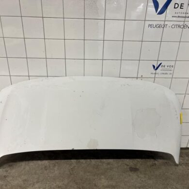 Peugeot Partner  Bonnet 2023 9820422880