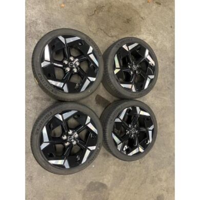 Opel Astra 1.6 Plug-in Hybrid Turbo 16V Set of wheels + tyres 2024 98475609ZR