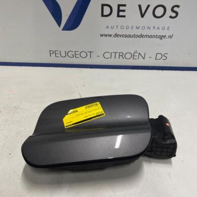 DS Automobiles DS4  Tank Klep 2024 9831445880-9830974880