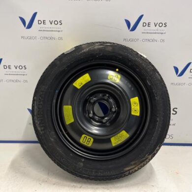 Peugeot 308 1.2 12V e-THP PureTech 110 Wheel + tyre 2018