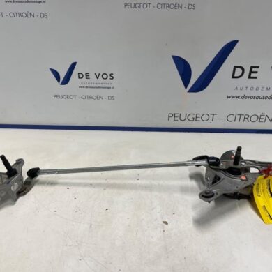 Peugeot 408 1.2 12V PureTech 130 Front wiper motor 2023 1687896080-6501510980