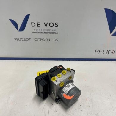 Peugeot 408 1.2 12V PureTech 130 ABS Pomp HNS-HN05 2023 1647893680-6507047580-9850523280