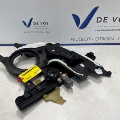 Peugeot Partner  Window mechanism 4-door, front left 2023 9840175680