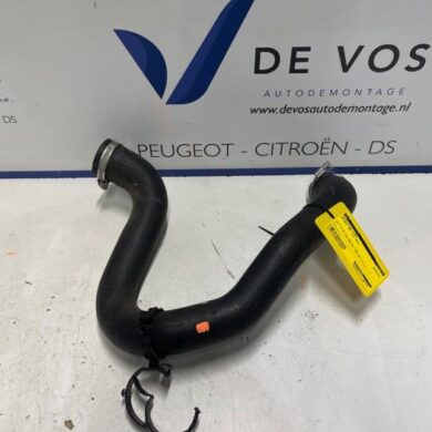 Peugeot 408 1.2 12V PureTech 130 Intercooler hose HNS-HN05 2023 9820100780
