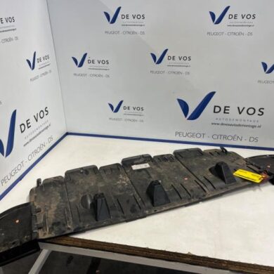 Opel Mokka 1.5 CDTi 16V Bash plate 2024 9835290080