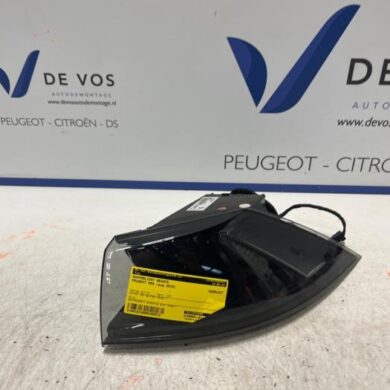 Peugeot 508 1.5 BlueHDi 130 Taillight, right 2019 9813508480