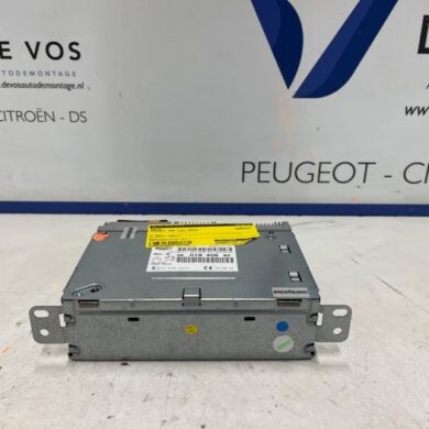 Peugeot 208 1.4 16V Radio 2012 1608758880-9801840680-1680885780