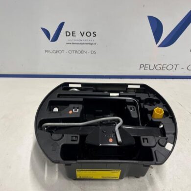 Peugeot 308 1.2 12V e-THP PureTech 110 Jack 2018 672594