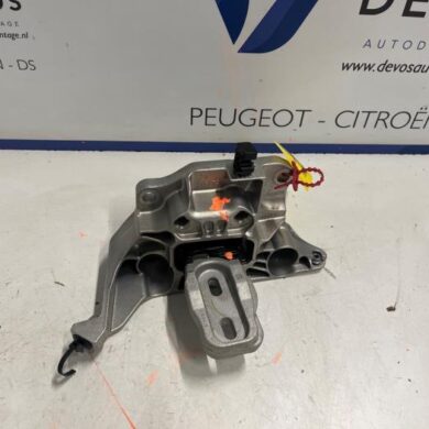 Opel Mokka 1.5 CDTi 16V Gearbox mount 2024 9824312980 20V253