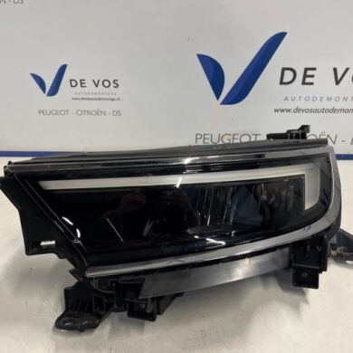 Opel Mokka 1.5 CDTi 16V Koplamp links 2024 9837331880