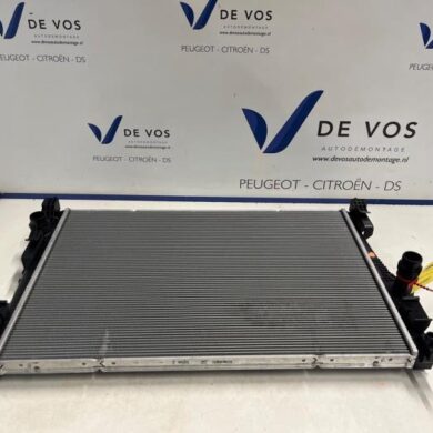 Opel Astra 1.6 Plug-in Hybrid Turbo 16V Radiator 5G11 2024 9845406480