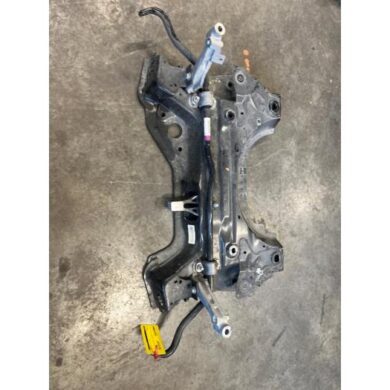 Peugeot 408 1.2 12V PureTech 130 Subframe HNS-HN05 2023 9808812580