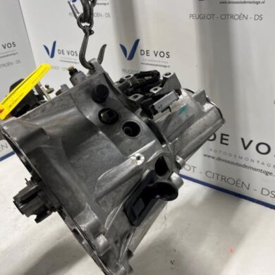 Opel Corsa 1.2 Turbo 12V 100 Gearbox HNE-HN05 2024 1636249880-1636249980 20V256