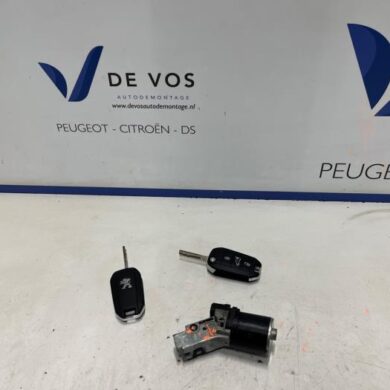 Peugeot Partner  Ignition lock + key 2023 1608682880