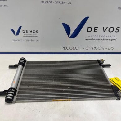 Peugeot 408 1.2 12V PureTech 130 Airco Radiateur HNS-HN05 2023 9816746580