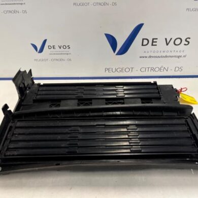 Peugeot 408 1.2 12V PureTech 130 Air funnel 2023 9855653580