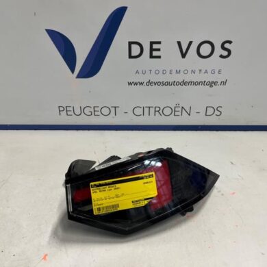 Opel Astra 1.6 Plug-in Hybrid Turbo 16V Achterlicht rechts 2024 9857838980