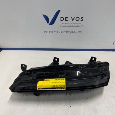 Peugeot 408 1.2 12V PureTech 130 Daytime running light, right 2023 9835230880