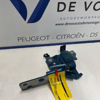 Peugeot 408 1.2 12V PureTech 130 Motorhaube Scharnier 2023 9830840680