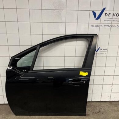 Peugeot 208 1.4 16V Portier 4Deurs links-voor 2012 9671889780-9807820780