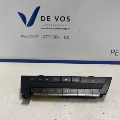 Opel Astra 1.6 Plug-in Hybrid Turbo 16V Heater control panel 2024 98411150YV