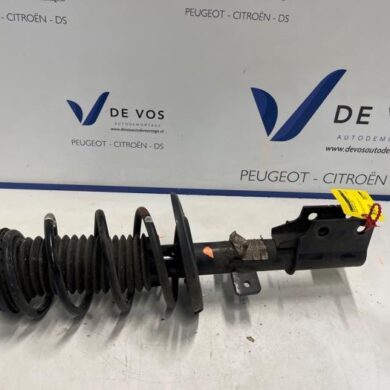 Peugeot 408 1.2 12V PureTech 130 Schokdemperpoot rechts-voor 2023 9854047180