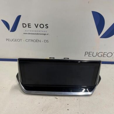 Peugeot 2008 e-2008 50 kWh Interior display ZKX-ZK01 2021 9841452080