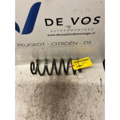 Peugeot 3008 1.6 16V THP 155 Schraubenfeder hinten 2010