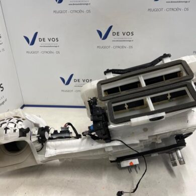 Citroen C5 Aircross 1.2 e-THP PureTech 130 Heizgehäuse 2020 9822121180