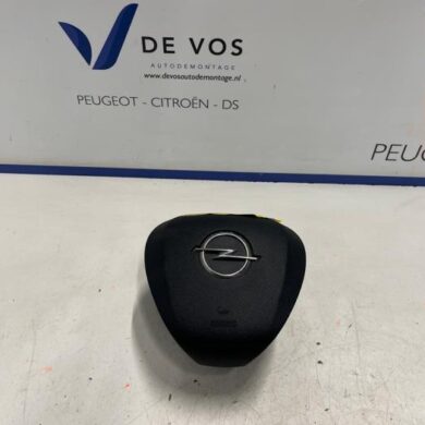 Opel Corsa 1.5 CDTI 100 Left airbag (steering wheel) 2022 98301367ZD