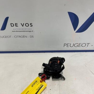Peugeot 208 1.2 Hybrid 136 Additional water pump 2025 9832060580