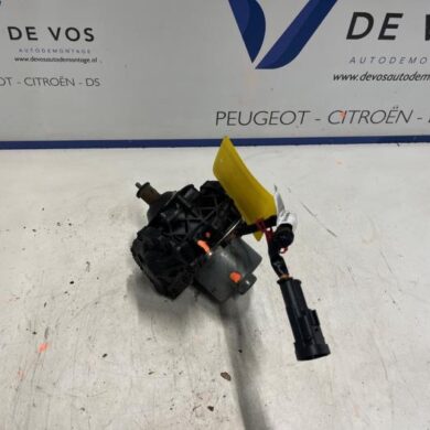 Peugeot 2008 e-2008 50 kWh Brake servo vacuum pump ZKX-ZK01 2021 9877992080