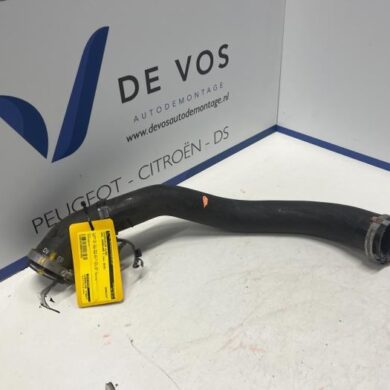 Opel Grandland X 1.5 CDTI 130 Intercooler hose YHZ 2019 9820100680