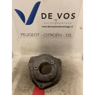 Peugeot 407 2.0 HDiF 16V Bearing carrier, front left 2007 352718