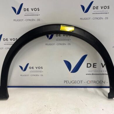 Peugeot 2008 e-2008 50 kWh Wheel arch strip 2021 98257366XT