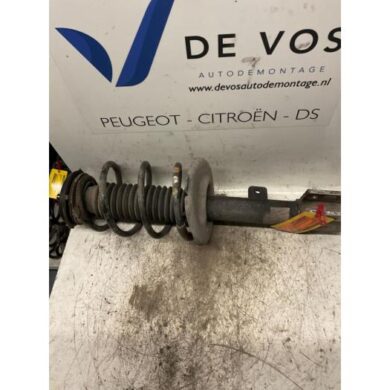 Peugeot 308  Stoßdämpferstrebe links vorne 2009 520819-5002WS