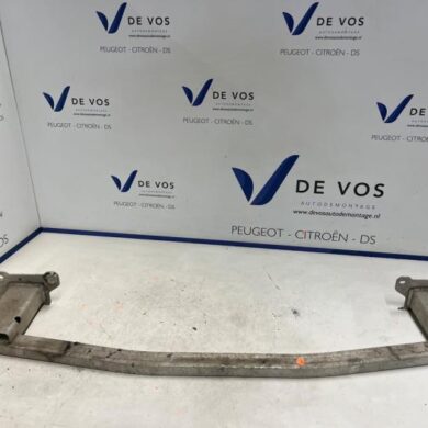 Citroen C5 Aircross 1.2 e-THP PureTech 130 Bumperframe voor 2020 9822100180