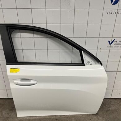 Peugeot 208 1.2 Vti 12V PureTech 75 Tür 4-türig rechts vorne 2022 9827577580-9829810480