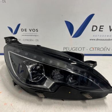 Peugeot 308 2.0 BlueHDi 150 16V Koplamp rechts 2014 9677832380-1618000580