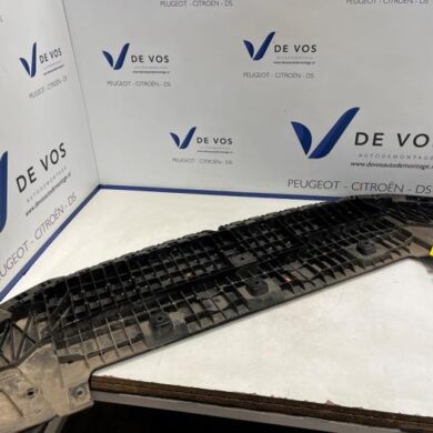 Opel Corsa 1.5 CDTI 100 Bash plate 2022 9829531680