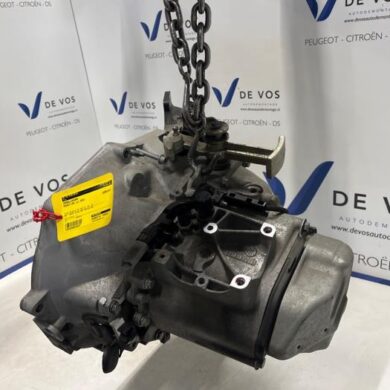 Peugeot 208 1.2 Vti 12V PureTech 75 Versnellingsbak HMH-HM05 2022 9828964980-1640071080 20A707
