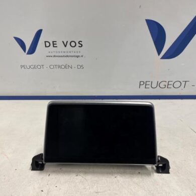 Peugeot 5008 1.2 12V e-THP PureTech 130 Interior display HNY-HN02 2018 9810032680-9830424280