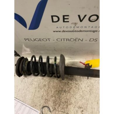 Peugeot 207 1.6 HDi 16V Stoßdämpferstrebe links vorne 2008 520861-5002KE